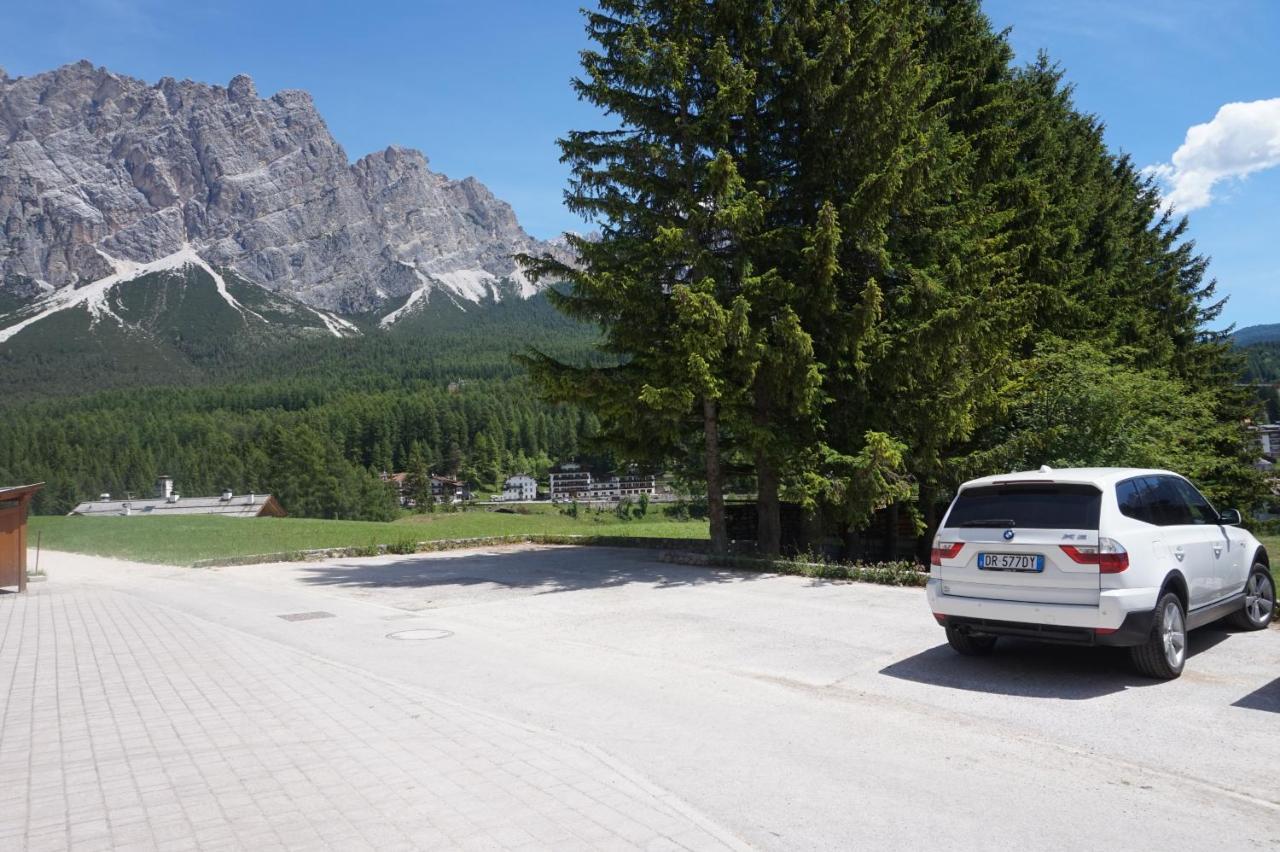 Cadin Apartment Cortina d'Ampezzo Exterior foto