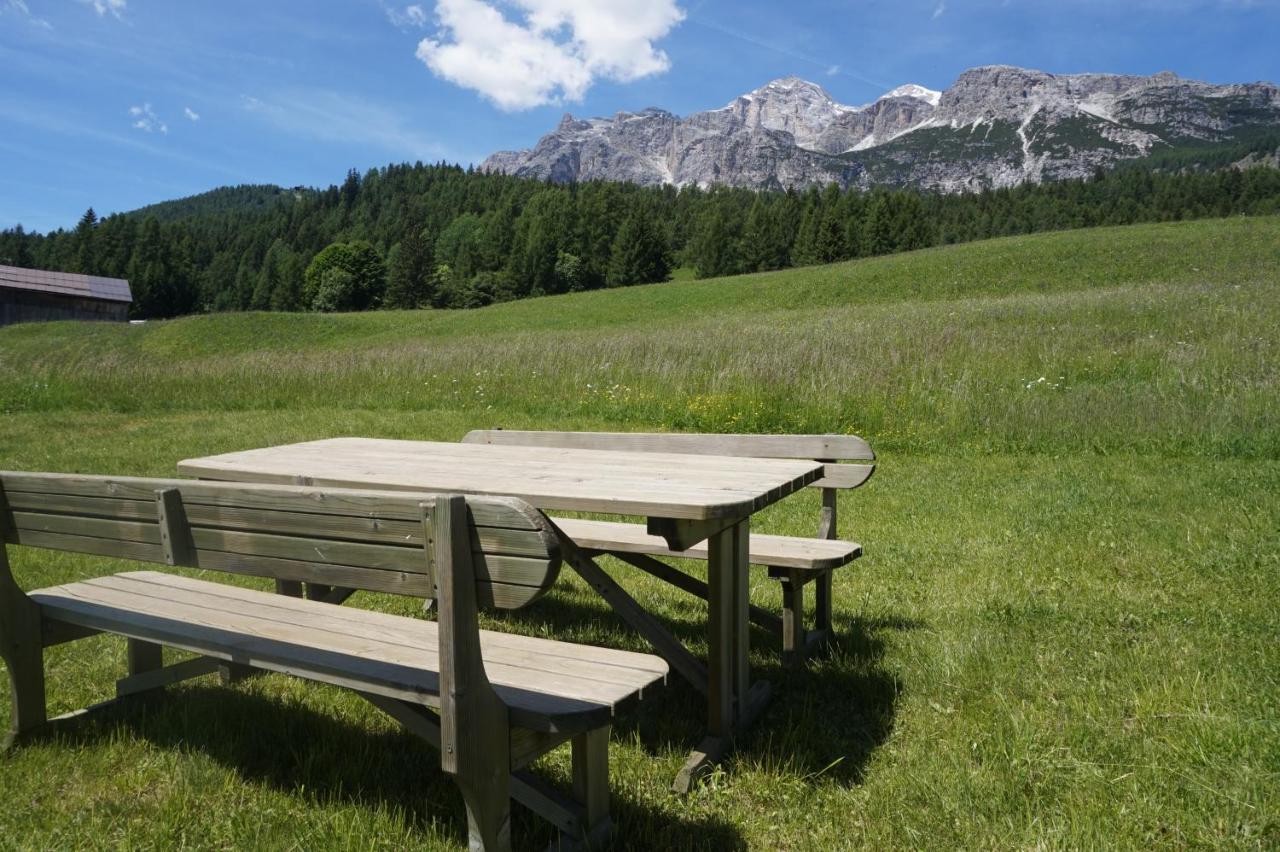 Cadin Apartment Cortina d'Ampezzo Exterior foto