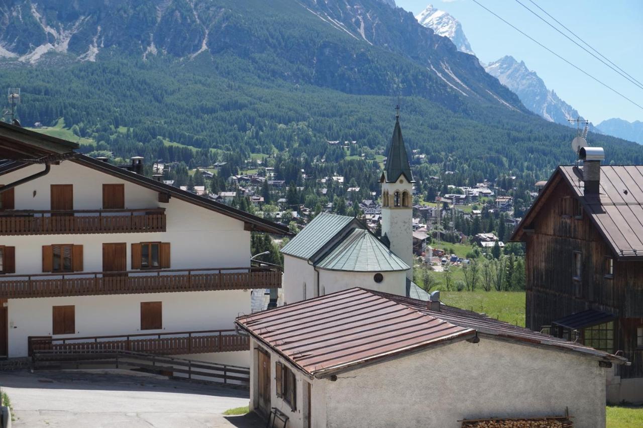 Cadin Apartment Cortina d'Ampezzo Exterior foto